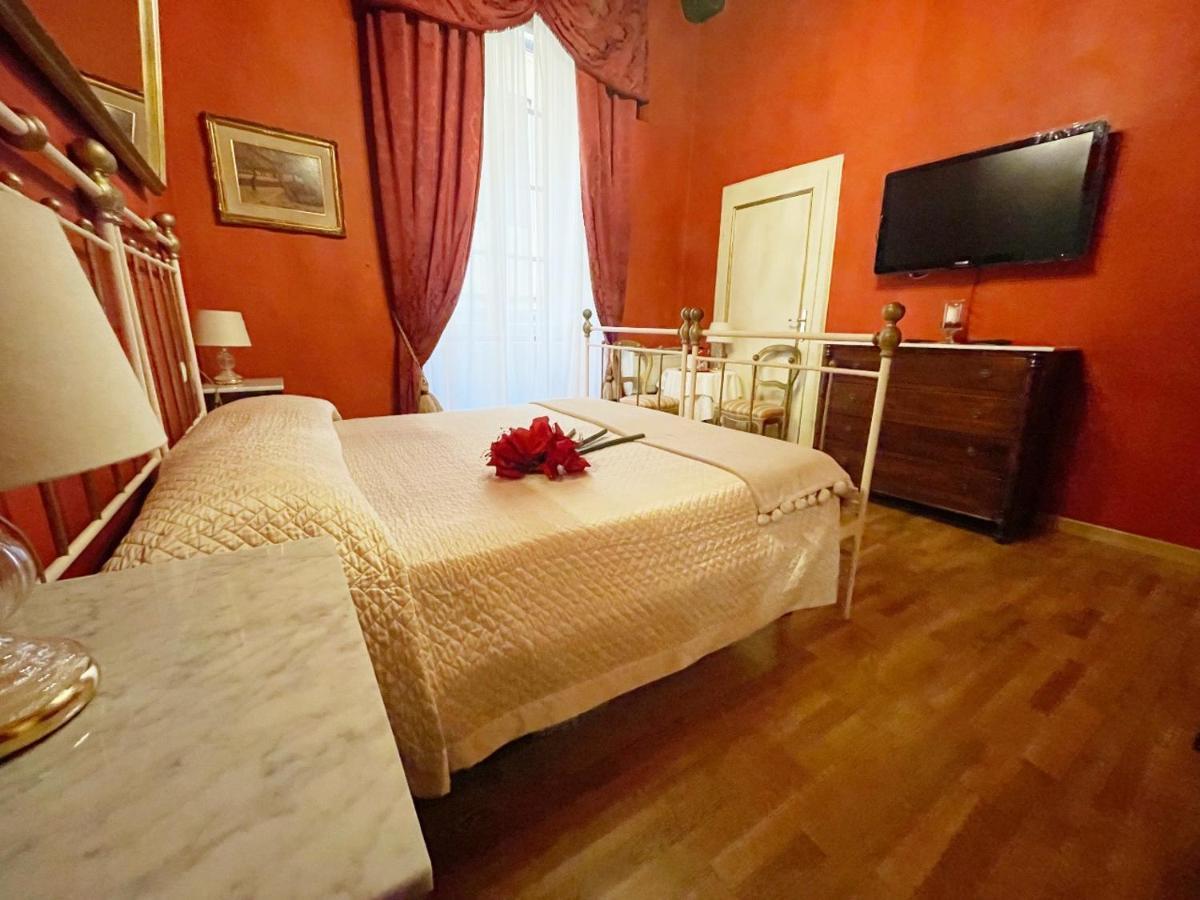 La Boheme Bed & Breakfast Лука Екстериор снимка