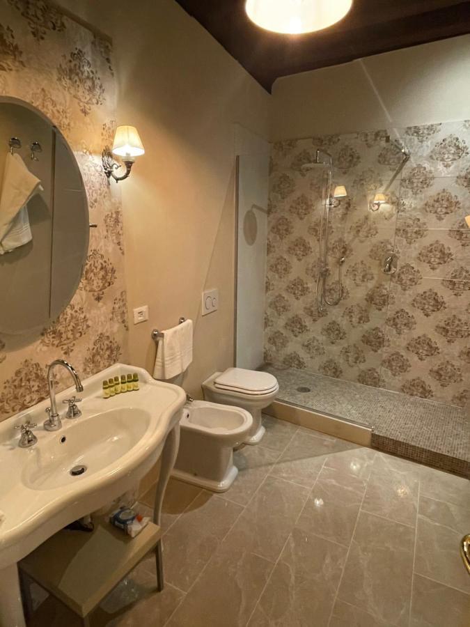 La Boheme Bed & Breakfast Лука Екстериор снимка
