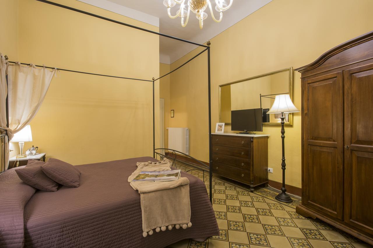 La Boheme Bed & Breakfast Лука Екстериор снимка
