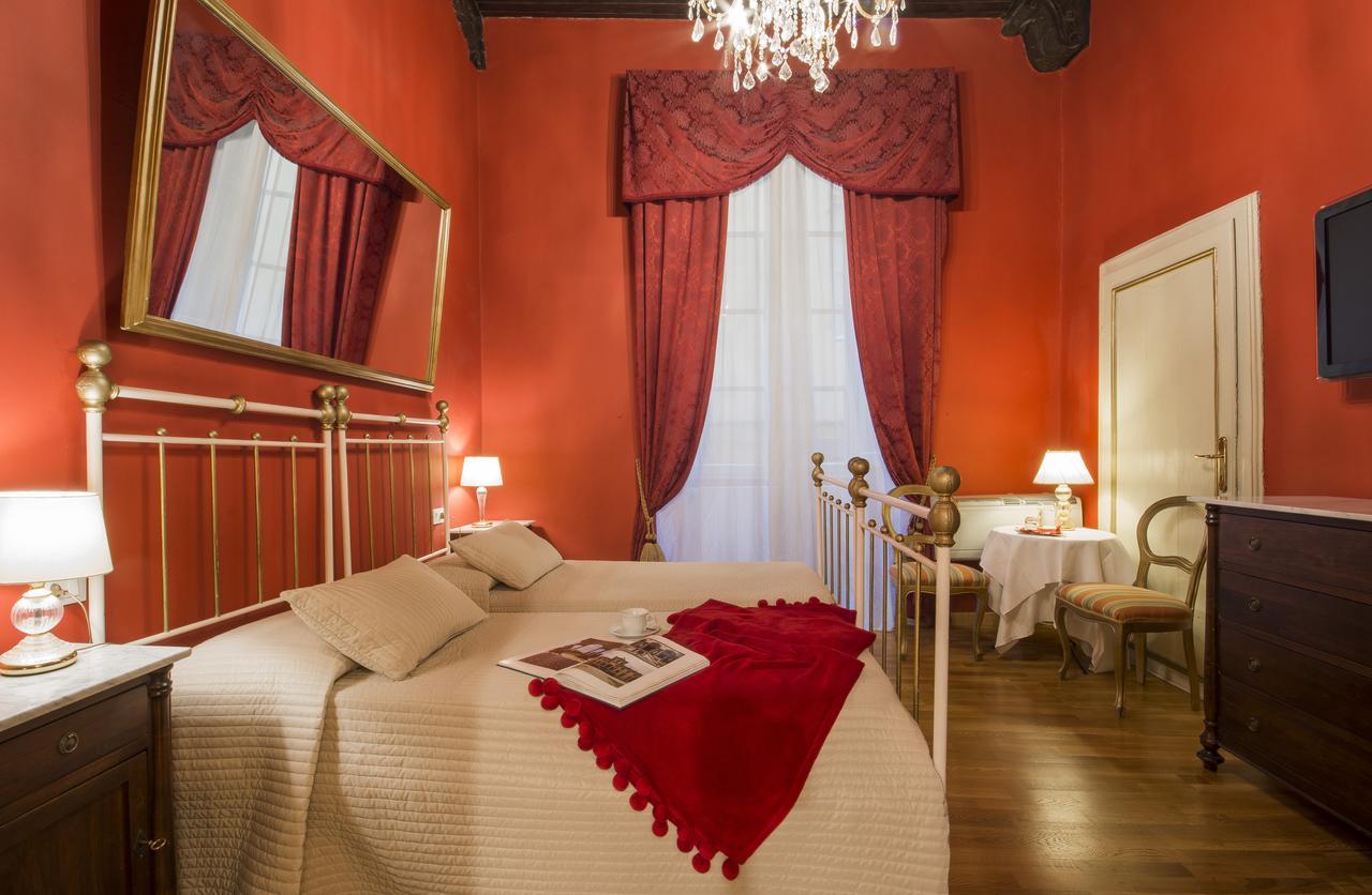 La Boheme Bed & Breakfast Лука Екстериор снимка