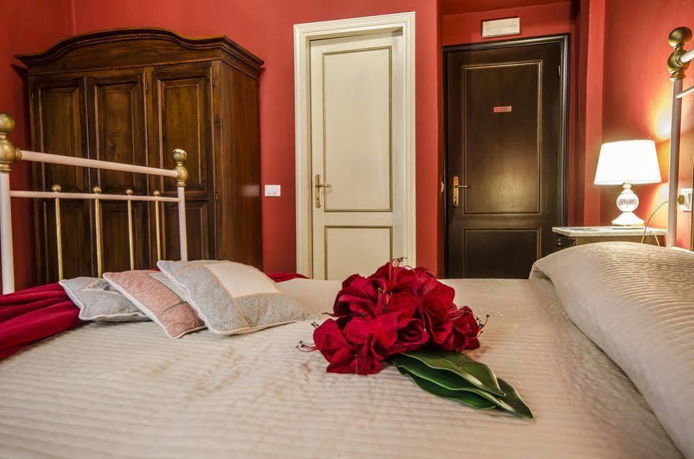 La Boheme Bed & Breakfast Лука Екстериор снимка