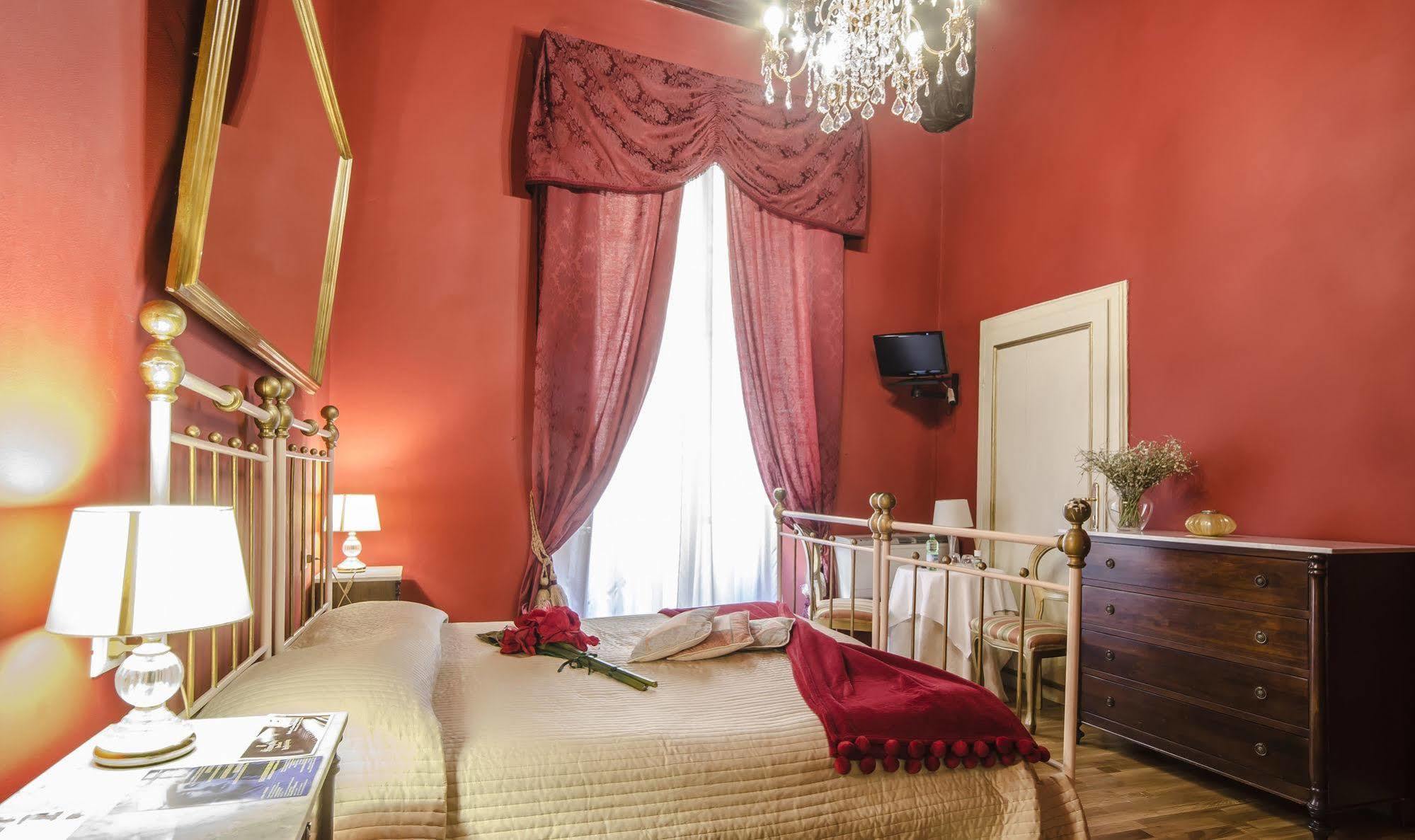 La Boheme Bed & Breakfast Лука Екстериор снимка